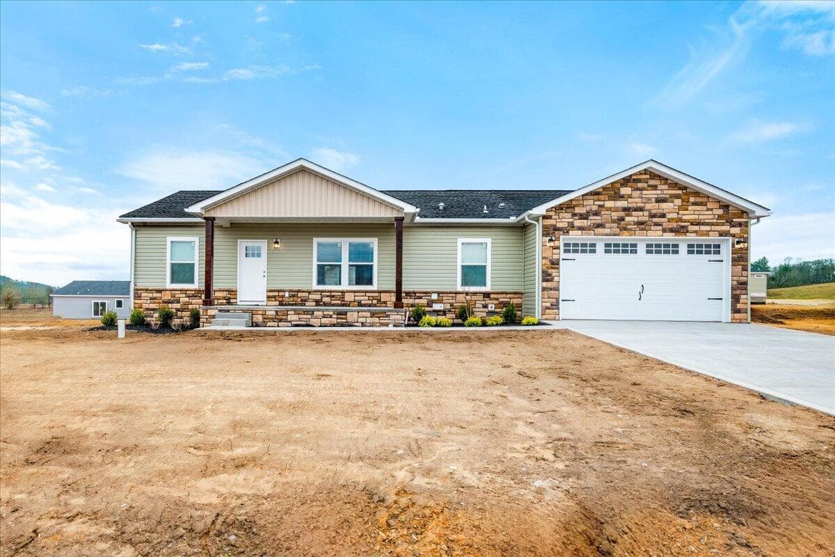 Property at 831 Sam Black Road, London, KY — photo 1 of 39